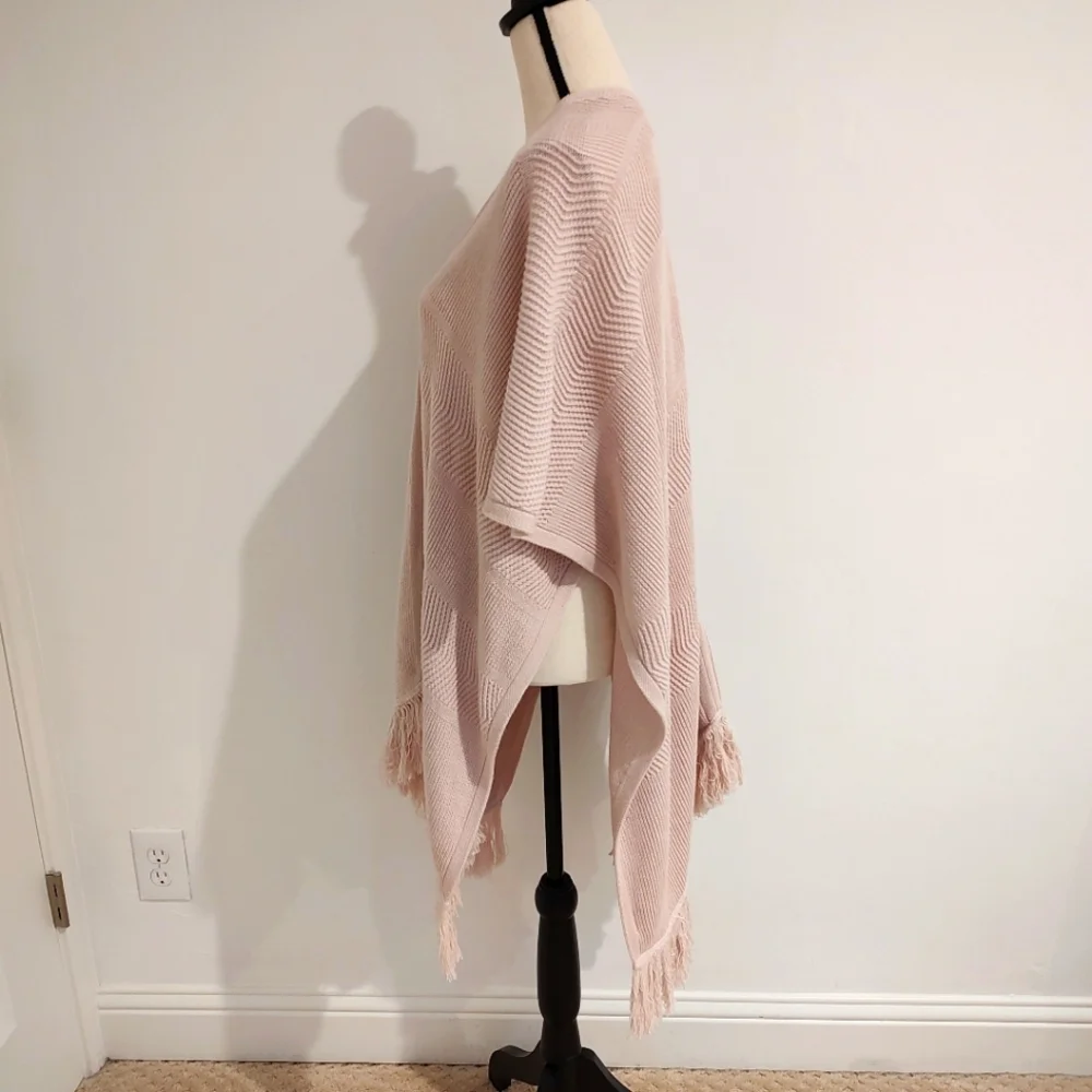 Roller Rabbit May Cape Pale Rose Pink Fringe Cotton Sweater One Size